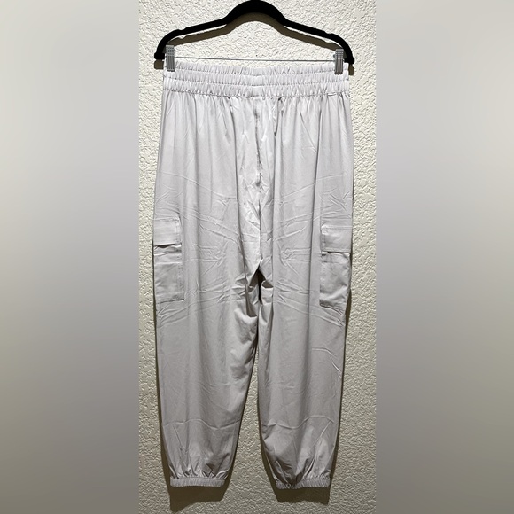 NEW Vuori Villa Cargo Joggers Suede Color Suze L - Picture 6 of 11